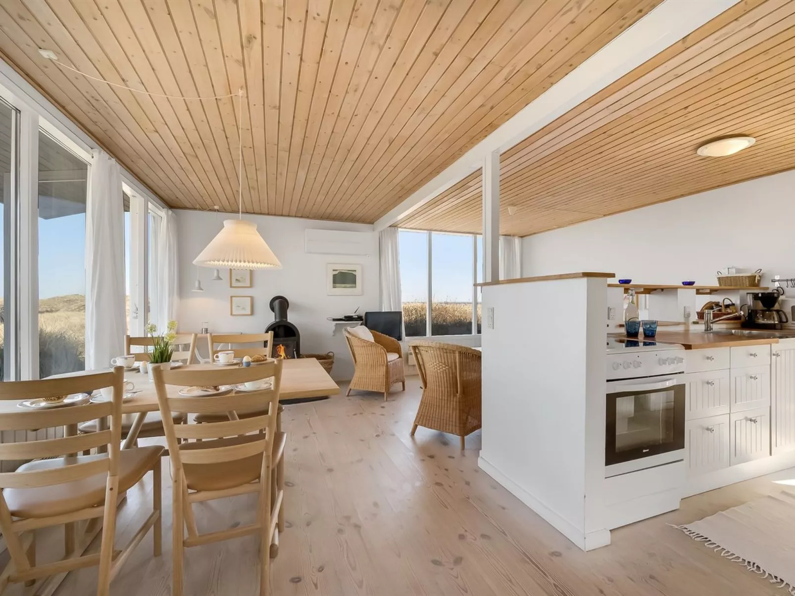 "Vina" - 200m to the fjord-Binnen