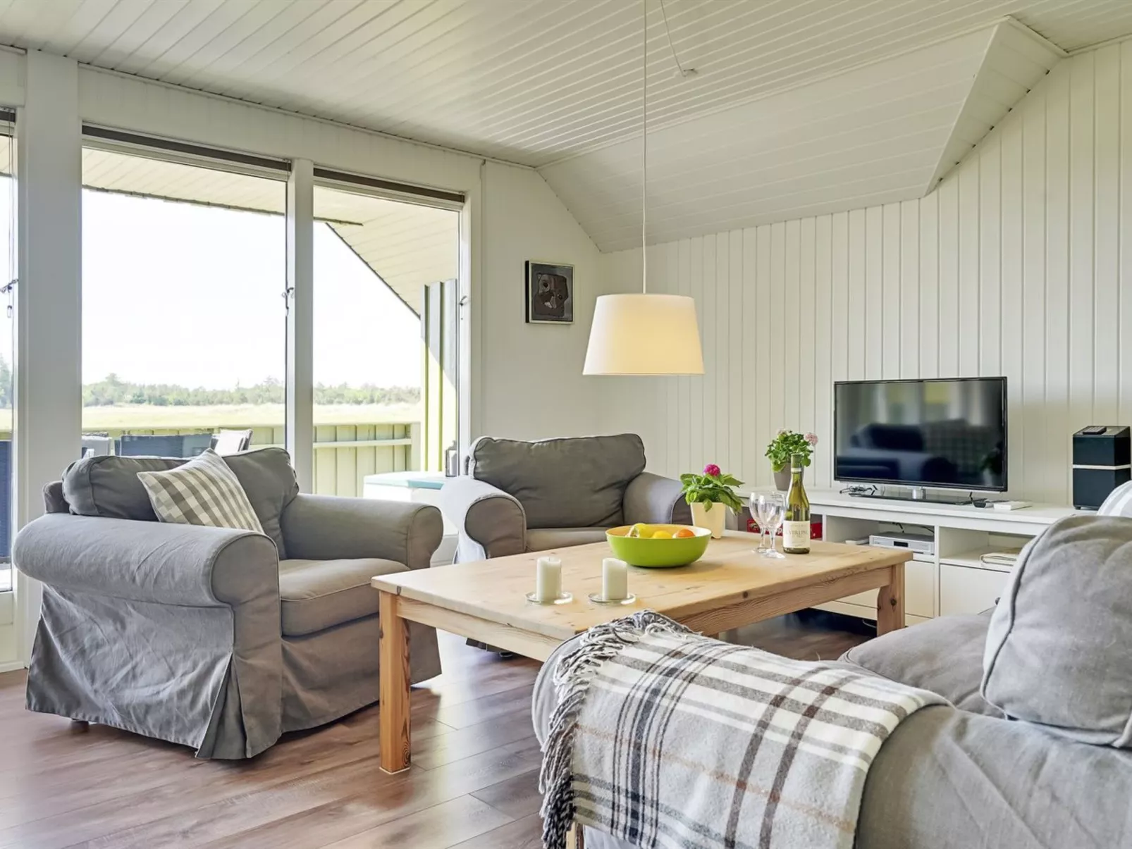 "Brunon" - 1.5km from the sea-Binnen