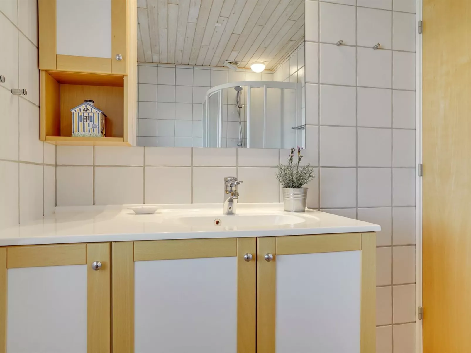 "Yorrick" - 50m to the fjord-Binnen