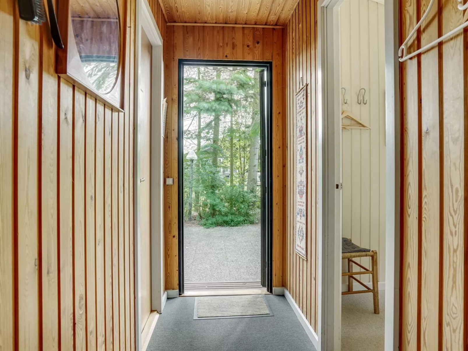 "Juditha" - 400m from the sea-Binnen