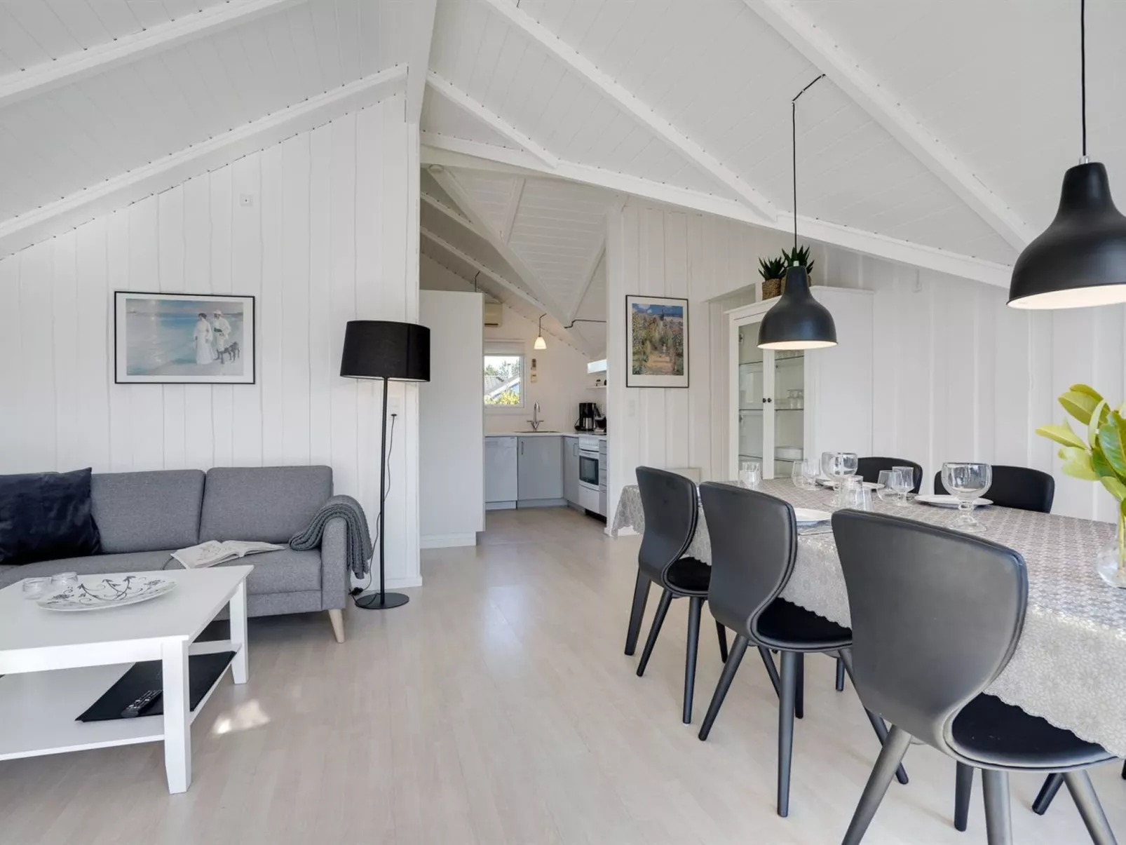 "Edvardsine" - 12km from the sea-Binnen