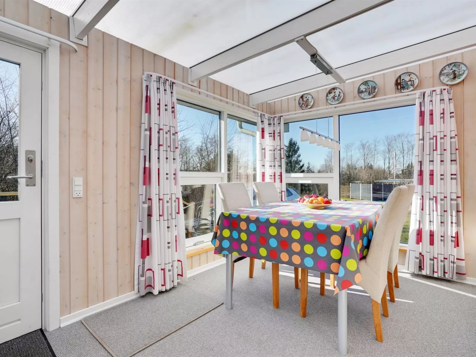 "Tiia" - 29km from the sea-Binnen