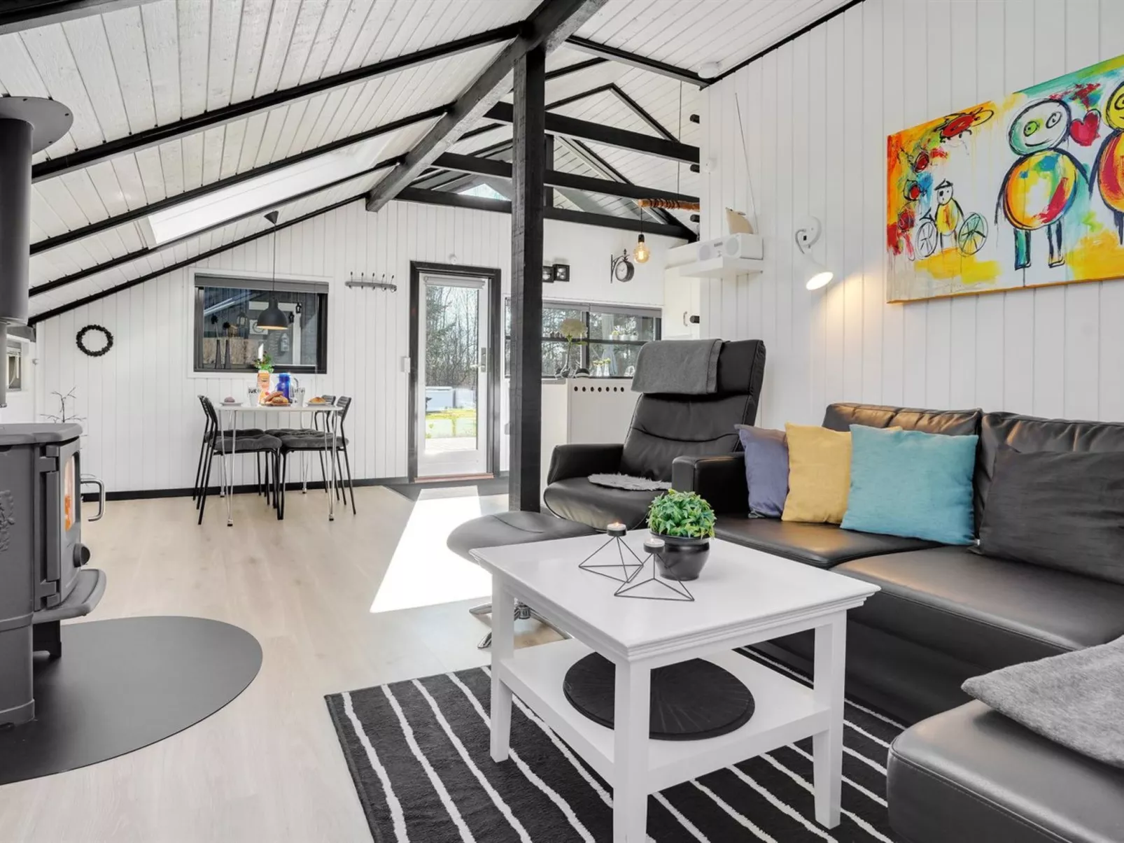 "Elisabeta" - 28km from the sea-Binnen