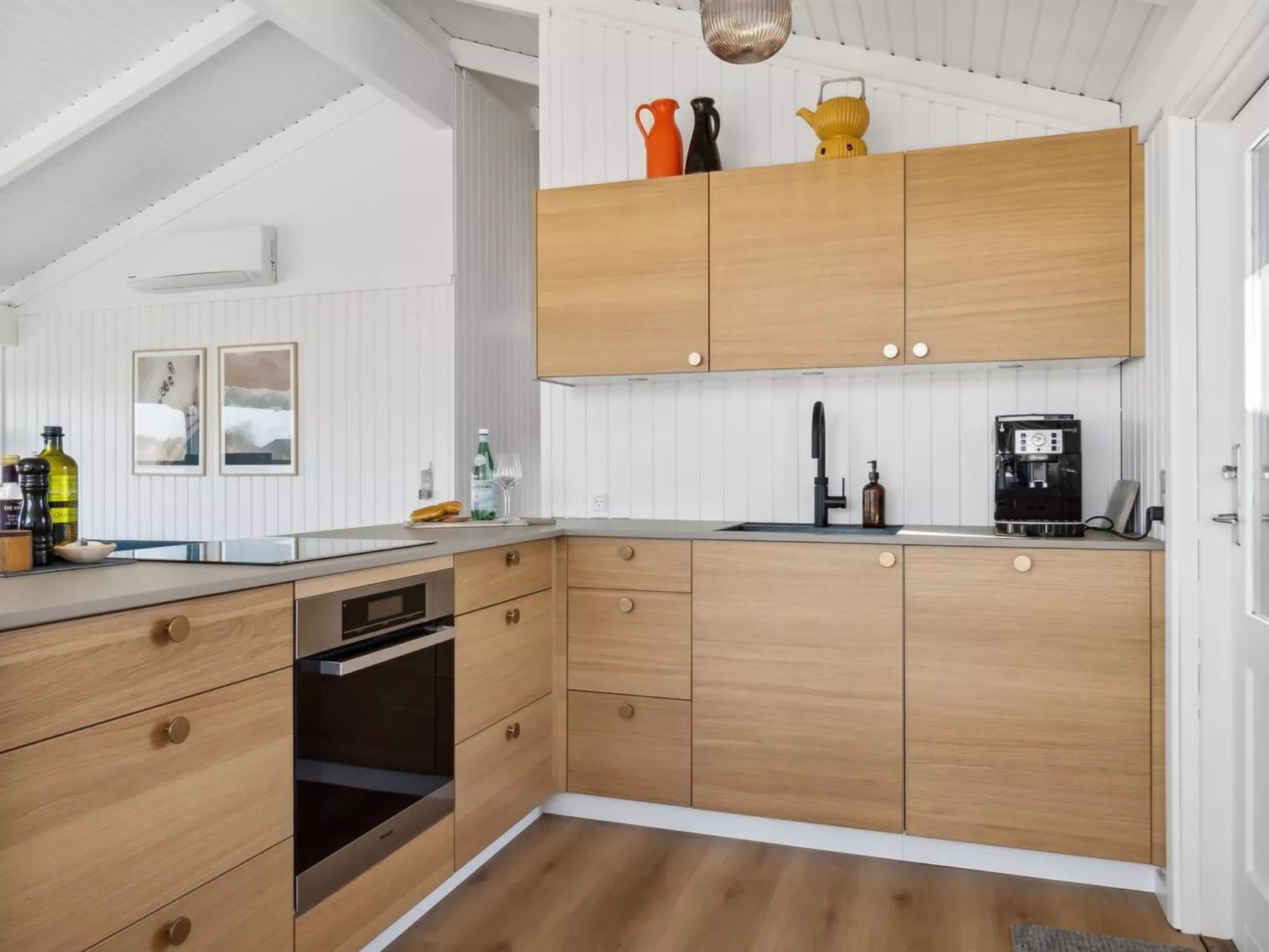 "Amalie" - 650m from the sea-Binnen