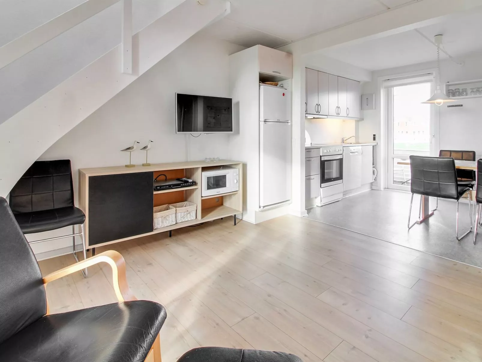 "Arabella" - 2.3km from the sea - Binnen