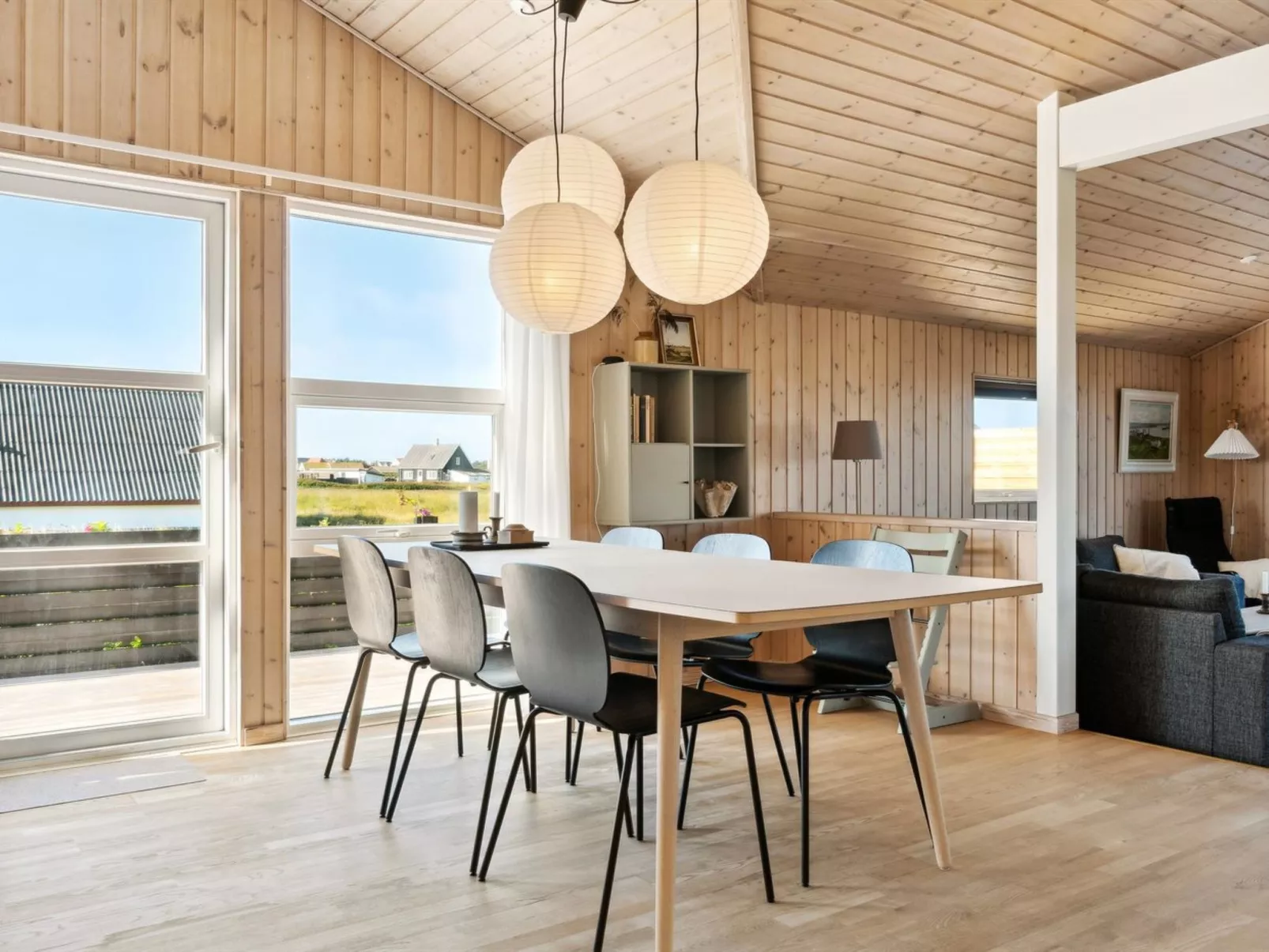 "Marissa" - 200m from the sea-Binnen