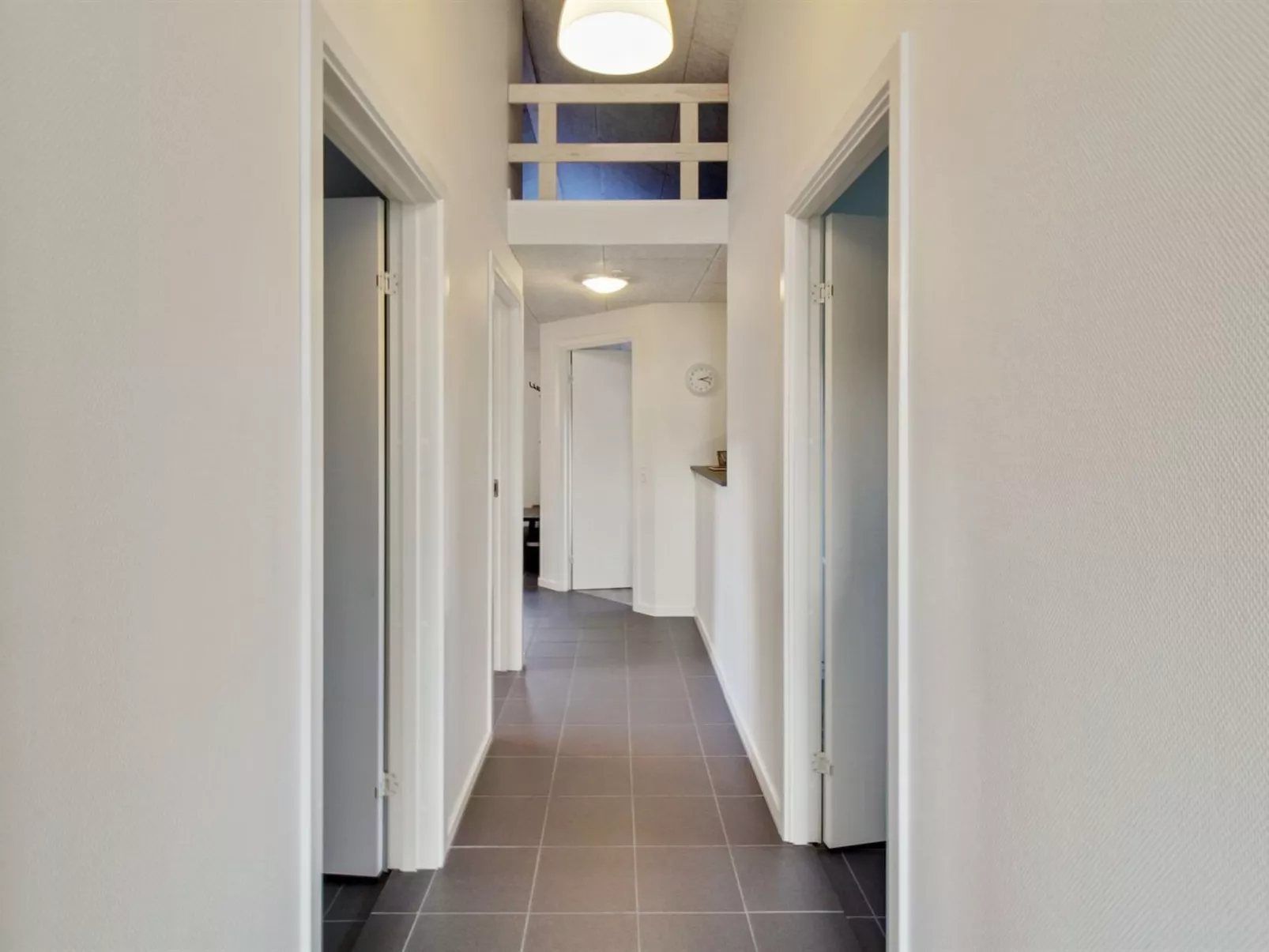 "Ethel" - 1.5km to the fjord-Binnen