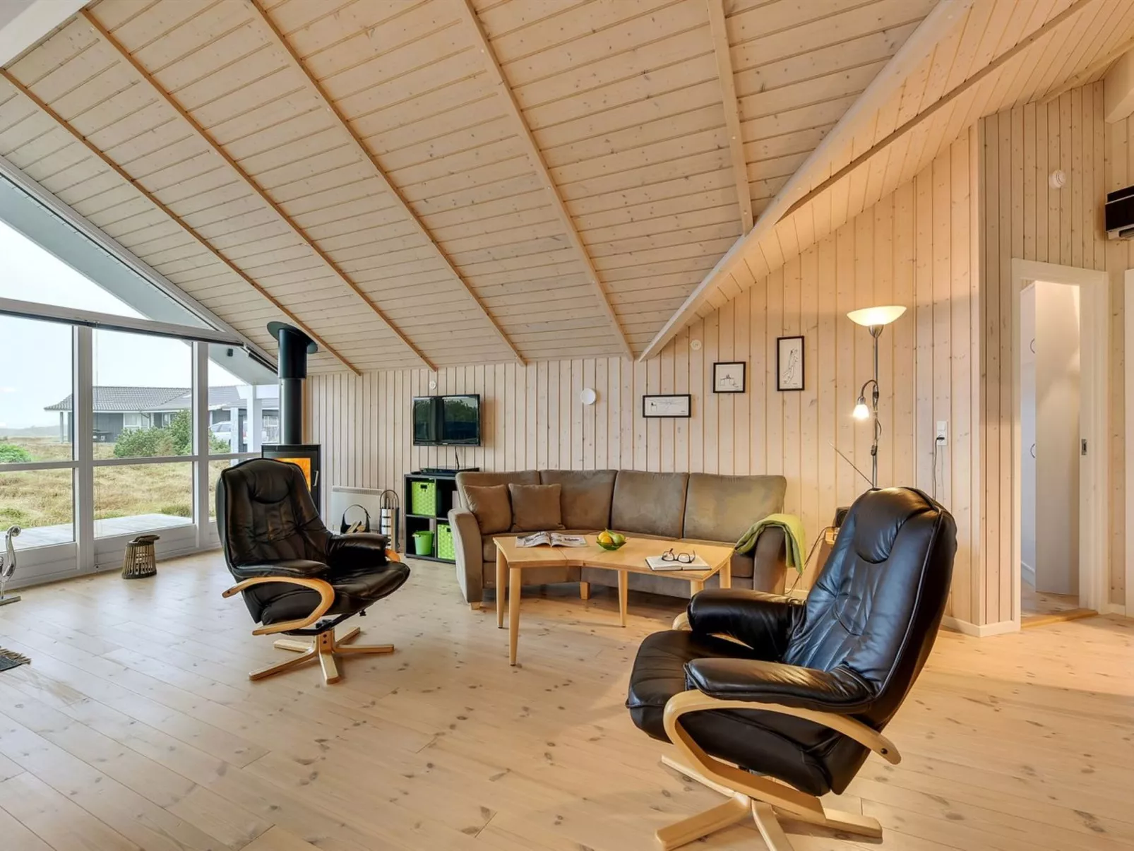 "Christan" - 1.2km from the sea-Binnen