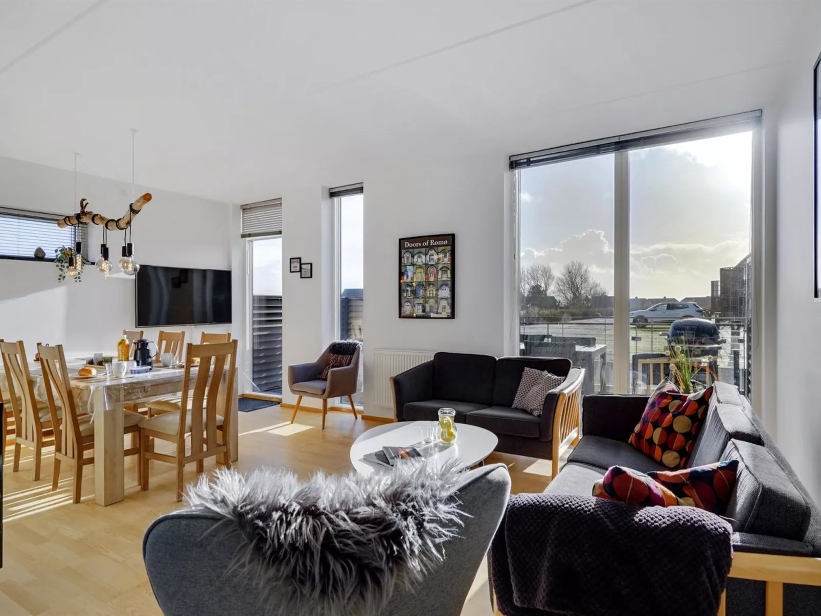 "Pirkko" - 100m from the sea-Binnen