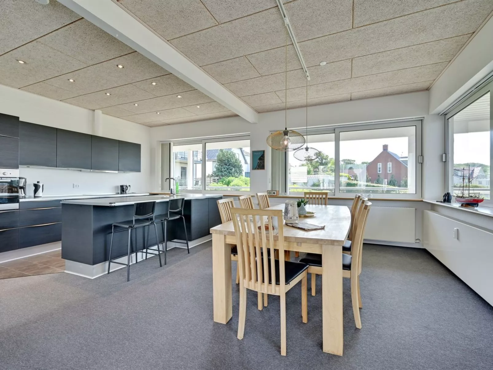 "Irma" - 25m from the sea-Binnen