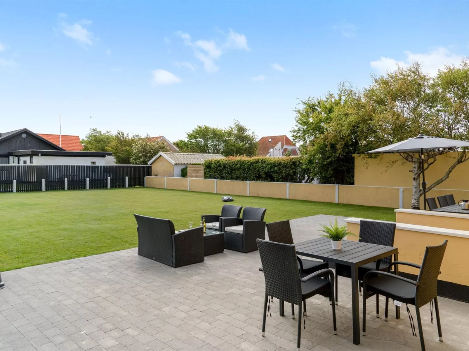 "Teodosij" - 1.1km from the sea-Buiten