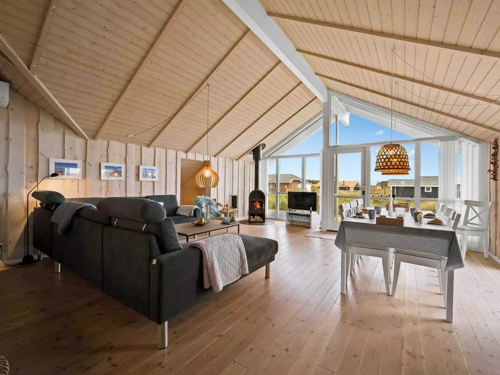 "Sochyeta" - 150m from the sea-Binnen