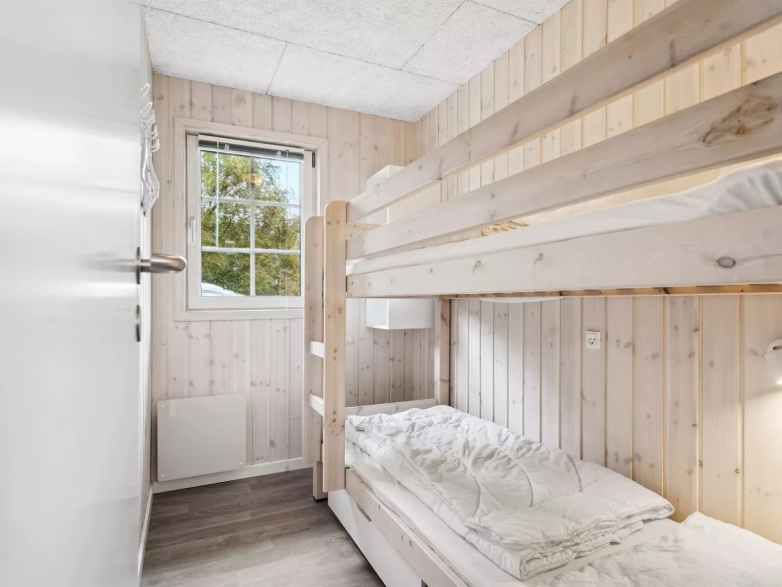 "Swana" - 550m from the sea-Binnen