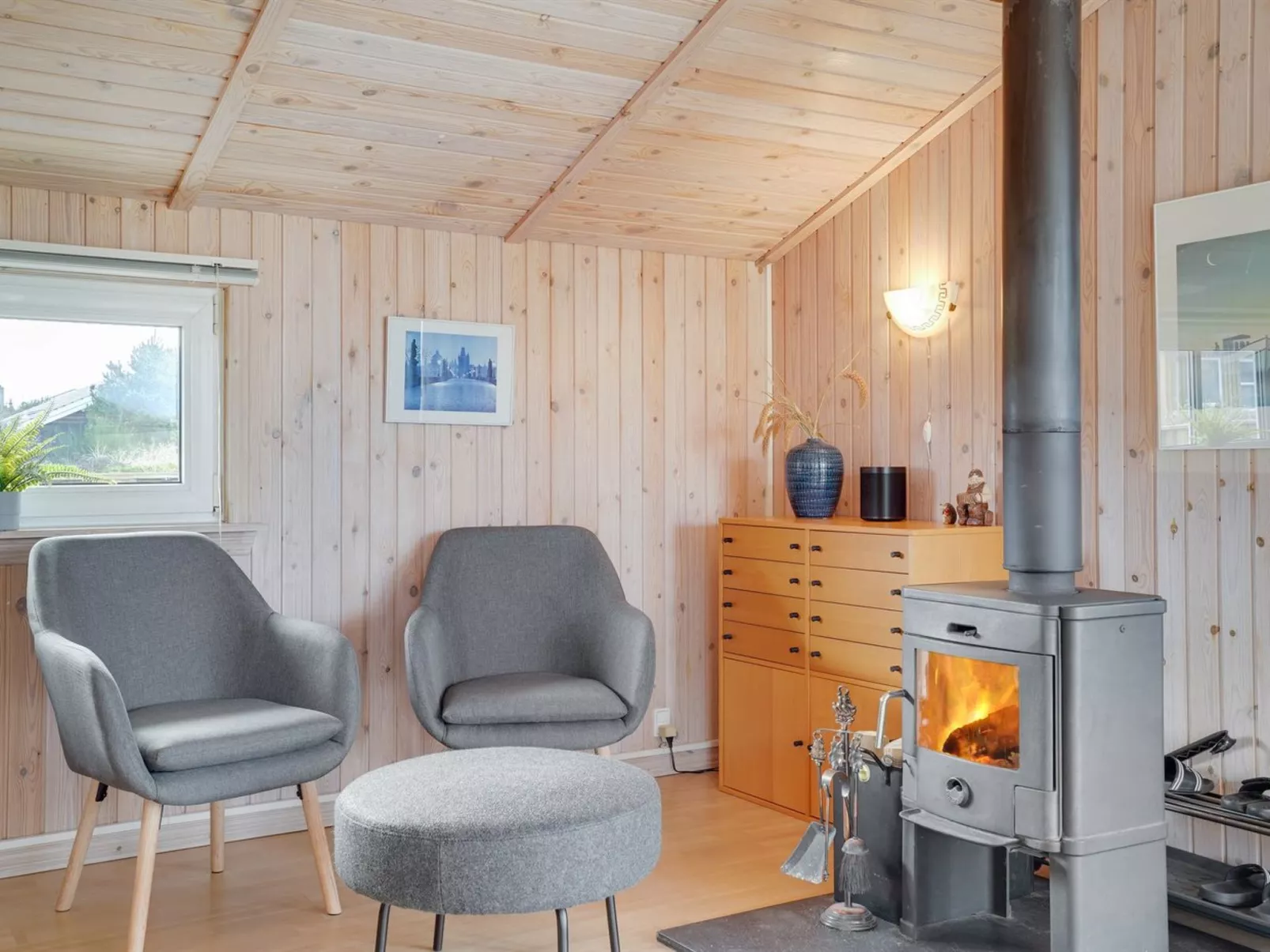 "Melanie" - 950m from the sea-Binnen