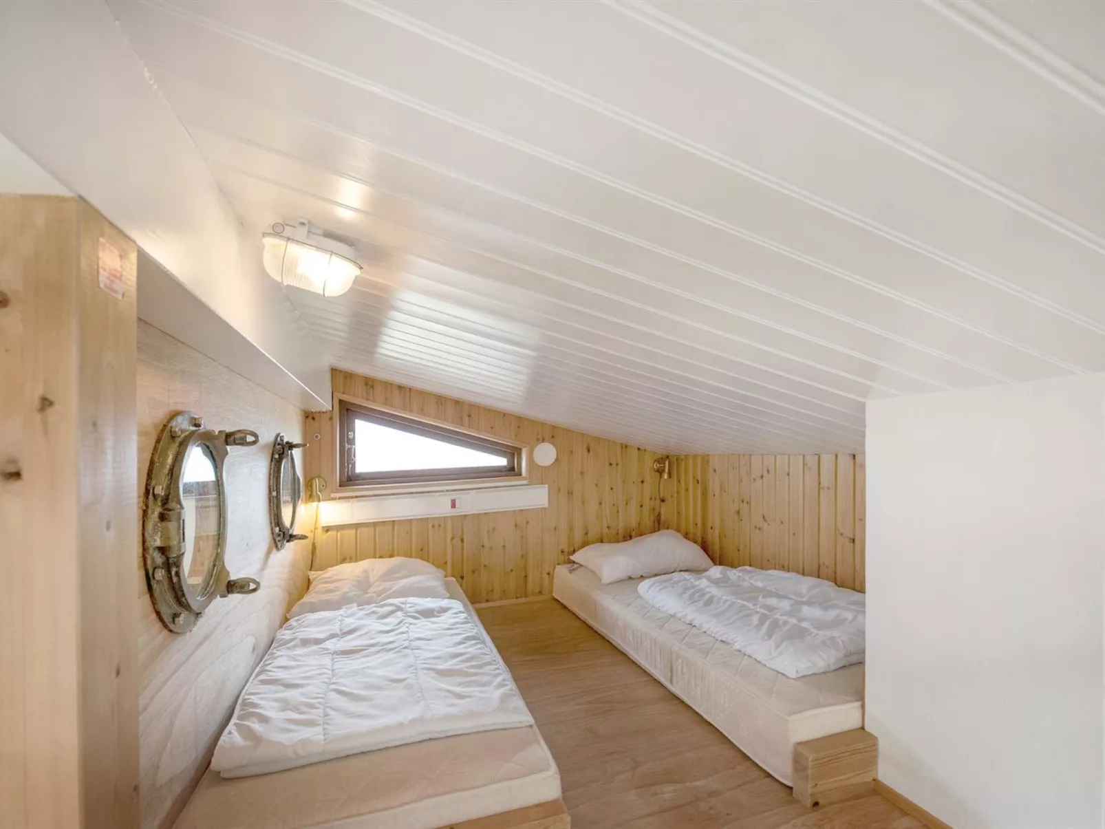 "Sybilla" - 700m from the sea-Binnen