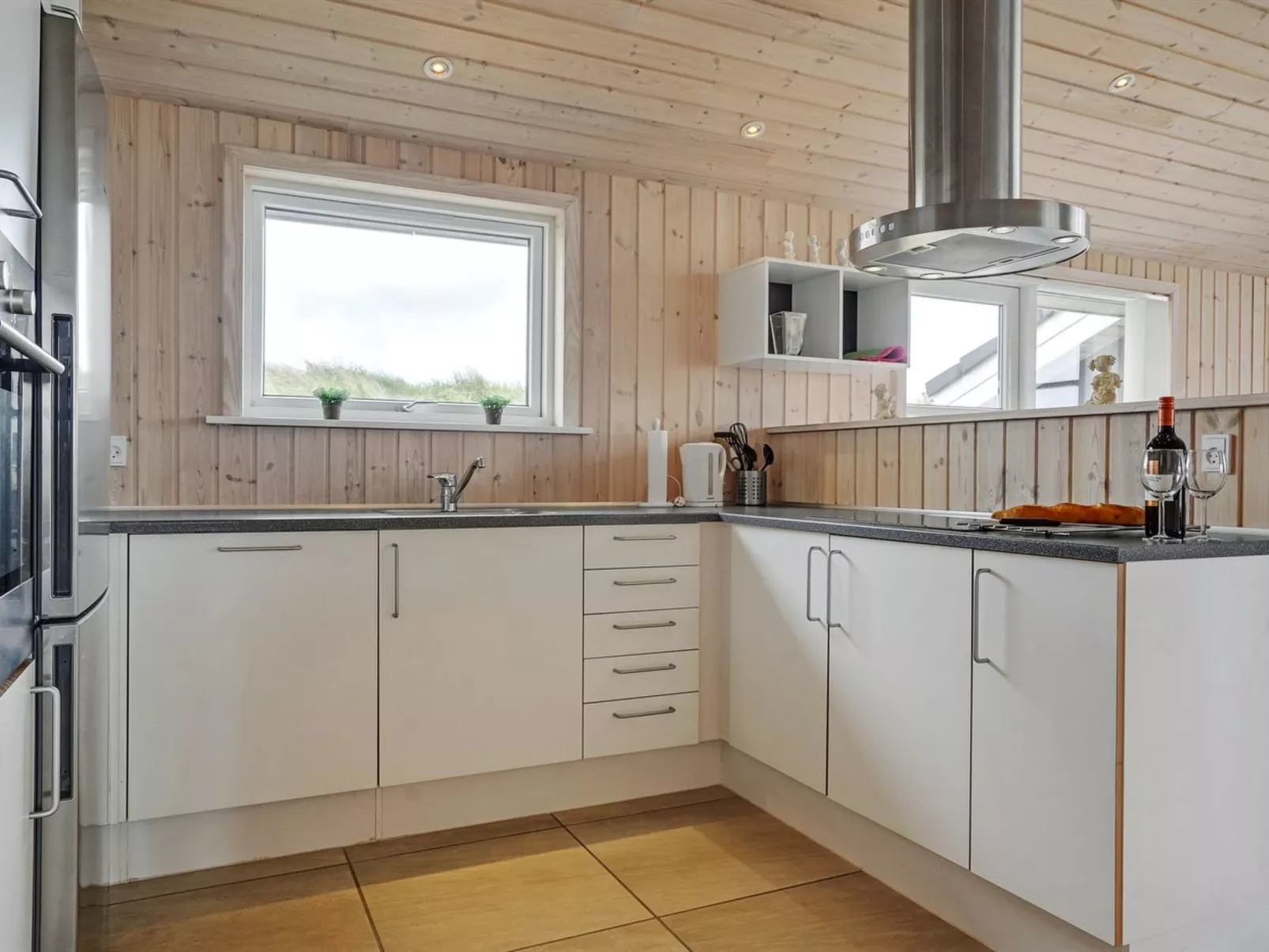 "Frido" - 400m from the sea-Binnen