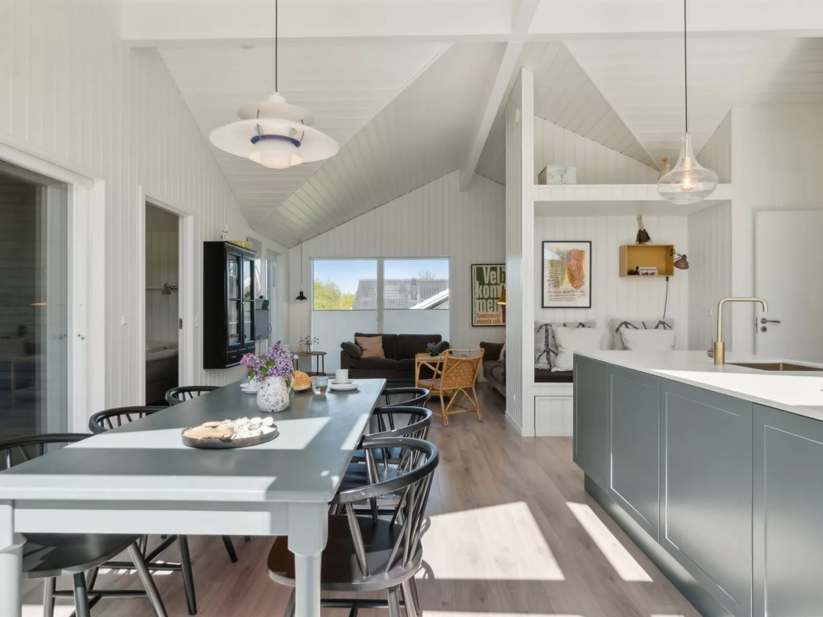 "Gregor" - 300m from the sea-Binnen