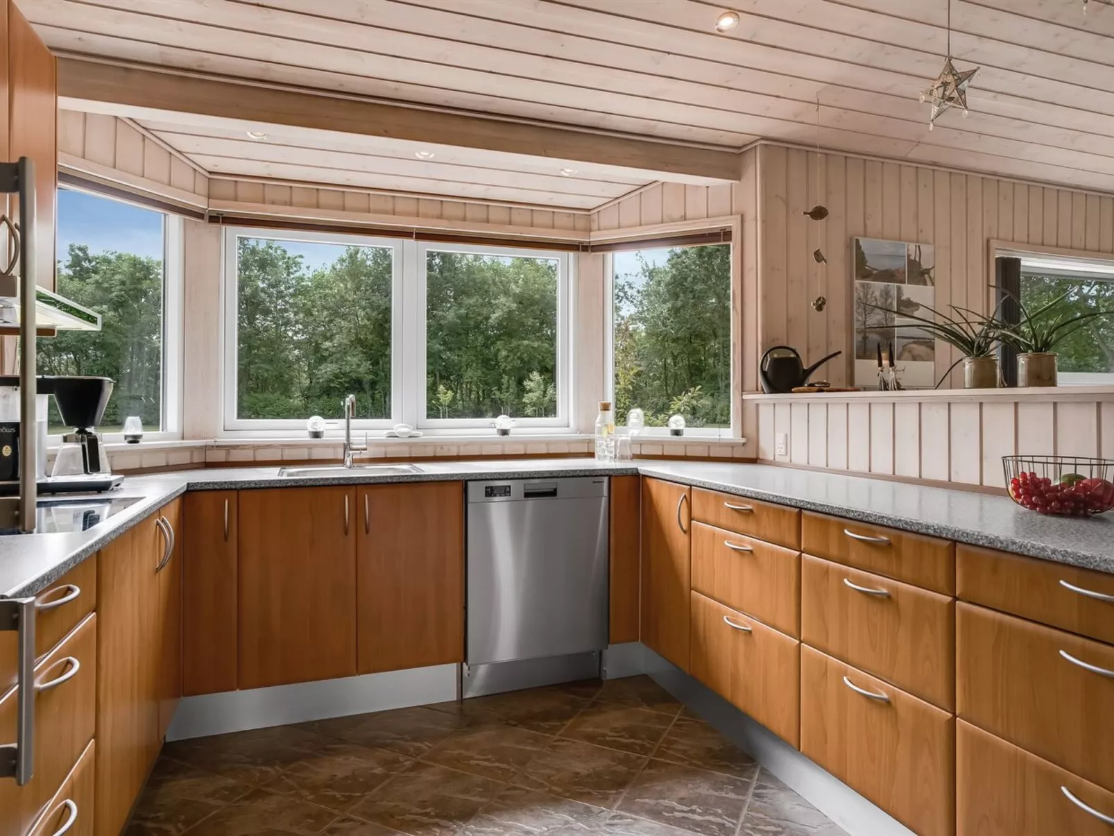 "Yorrit" - 500m to the fjord-Binnen