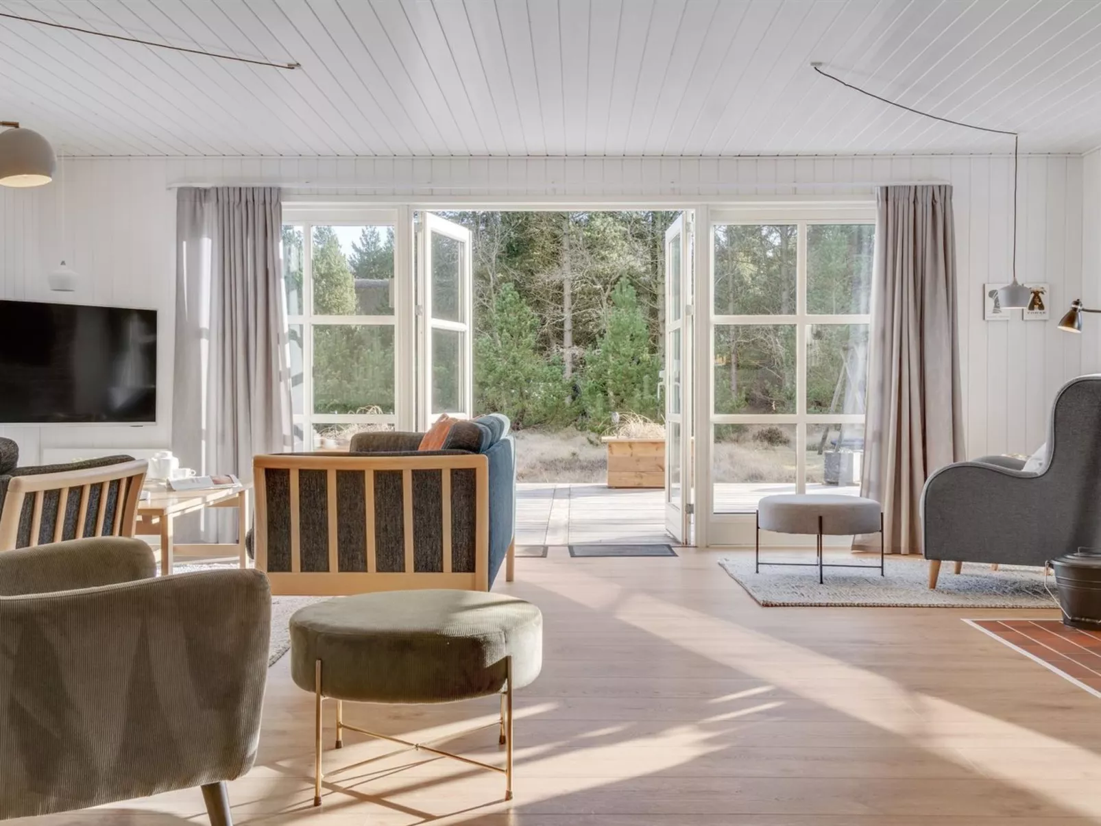 "Harpa" - 2.5km from the sea-Binnen