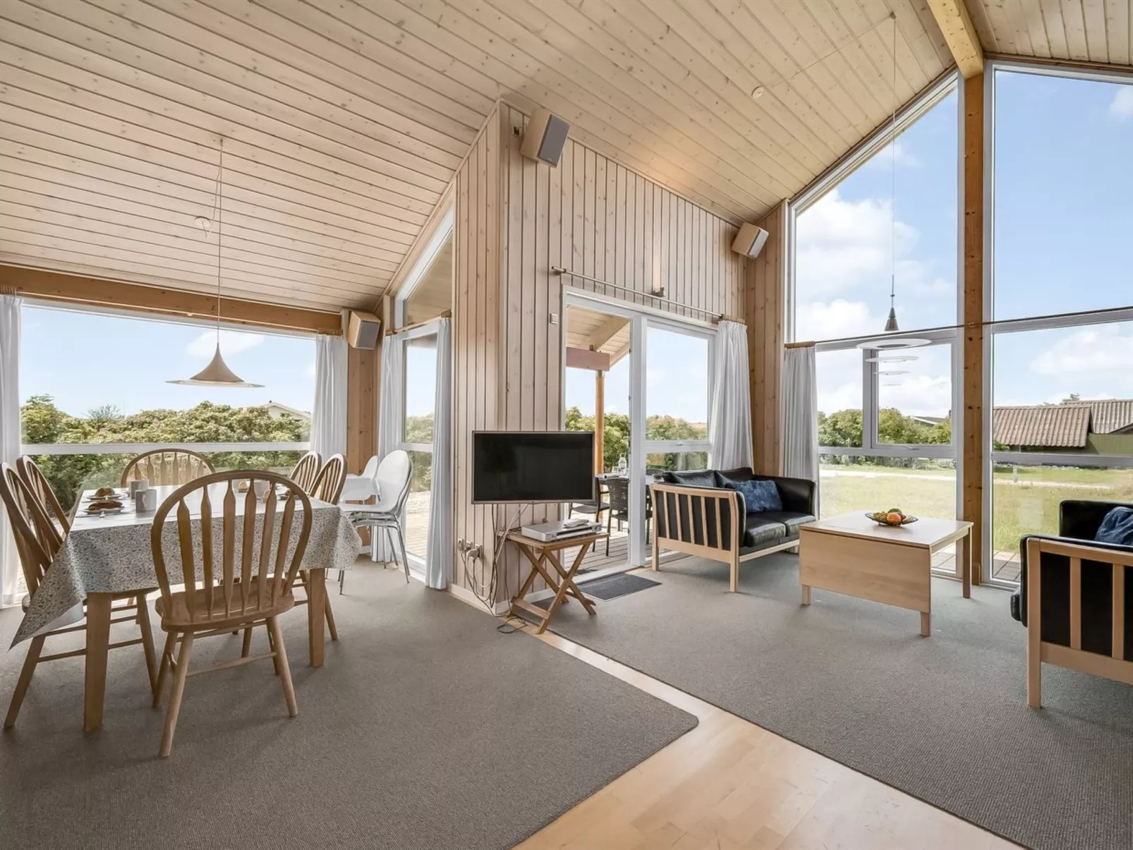 "Cristine" - 400m from the sea-Binnen