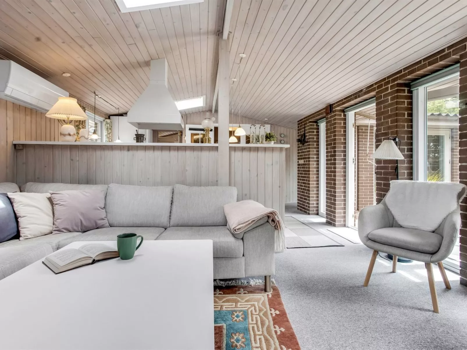 "Sessa" - 800m from the sea-Binnen