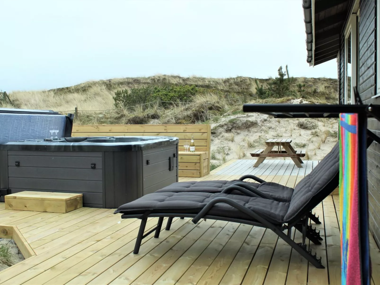 "Martti" -  from the sea-Buiten