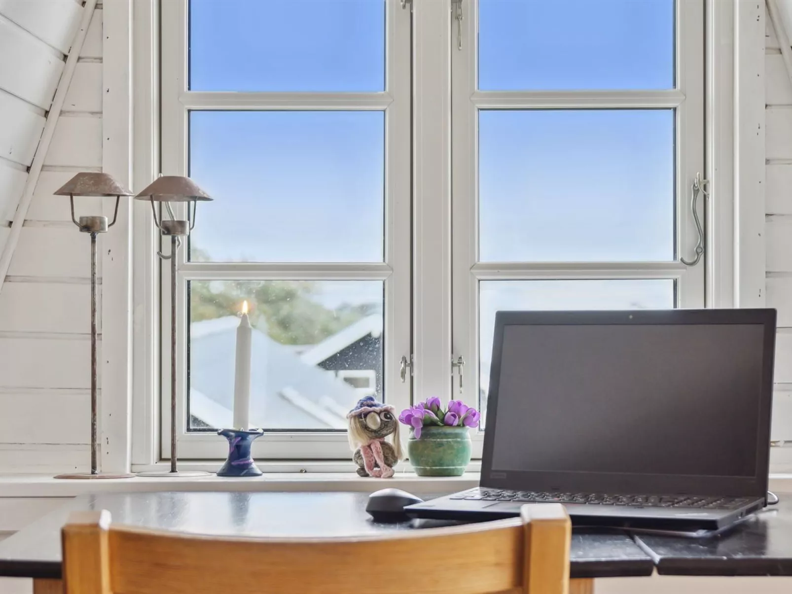 "Ginnie" - 300m from the sea-Binnen