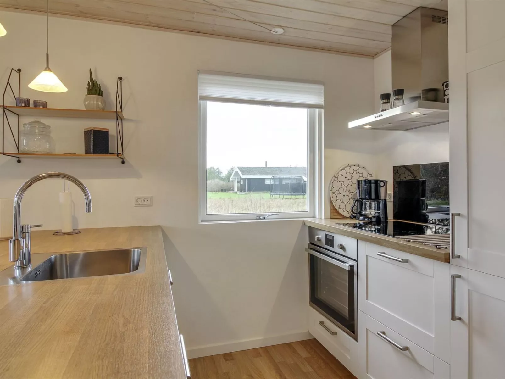 "Grit" - 650m from the sea-Binnen