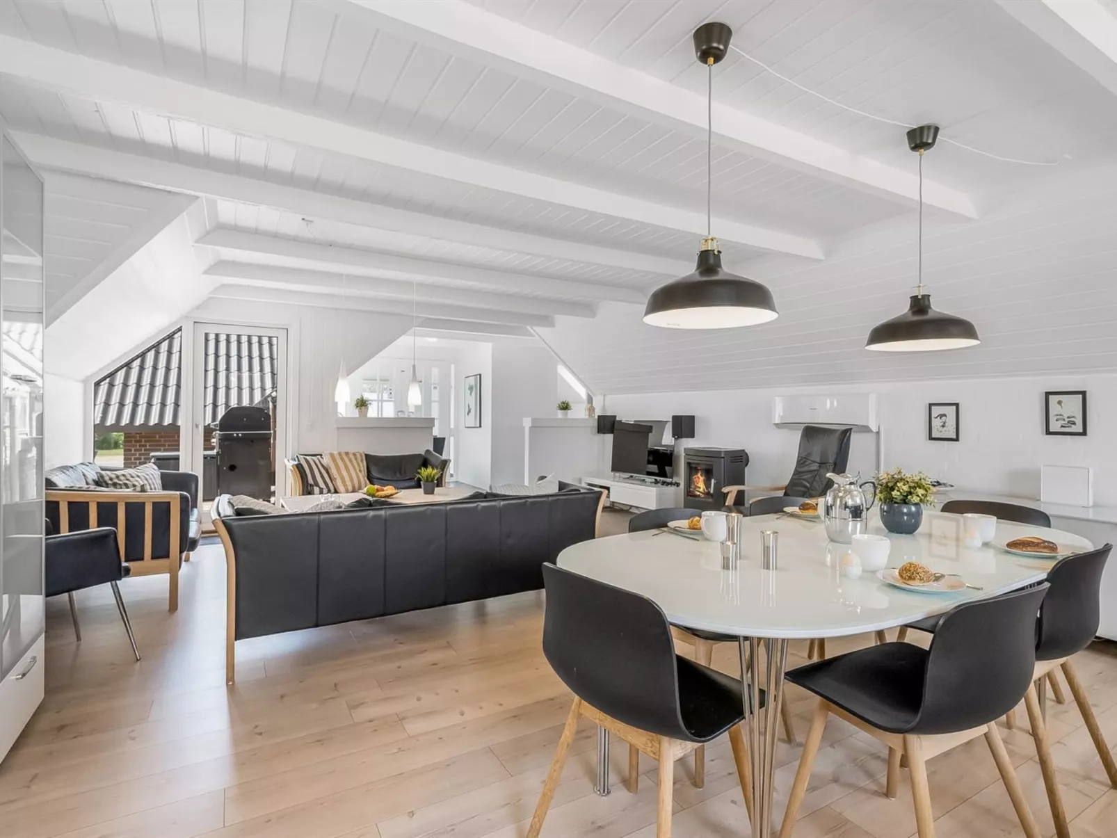 "Lidija" - 850m from the sea-Binnen