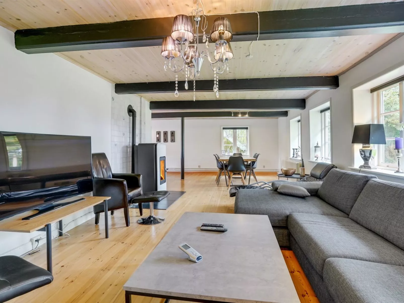 "Knut" - 10km from the sea-Binnen