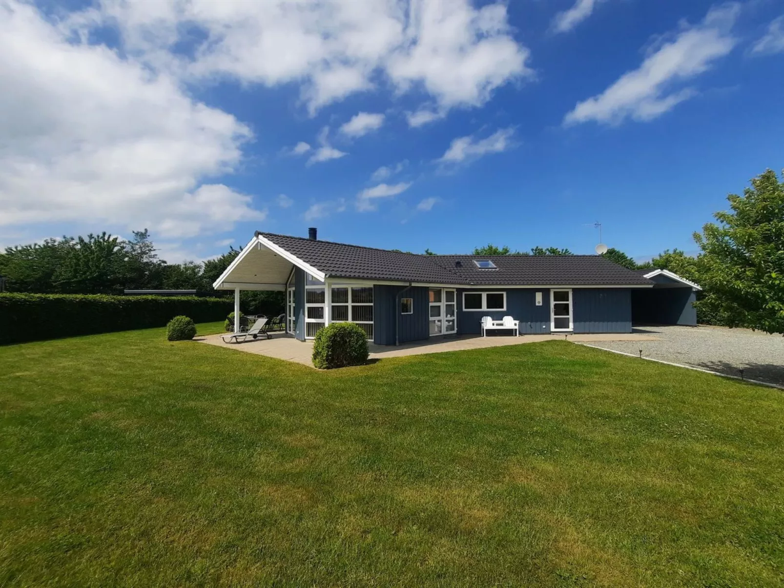 "Toja" - 700m from the sea-Buiten