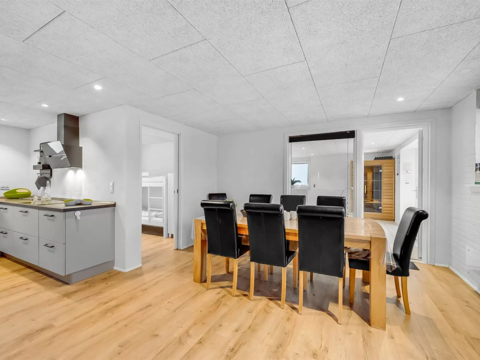 "Sissan" - 900m from the sea-Binnen