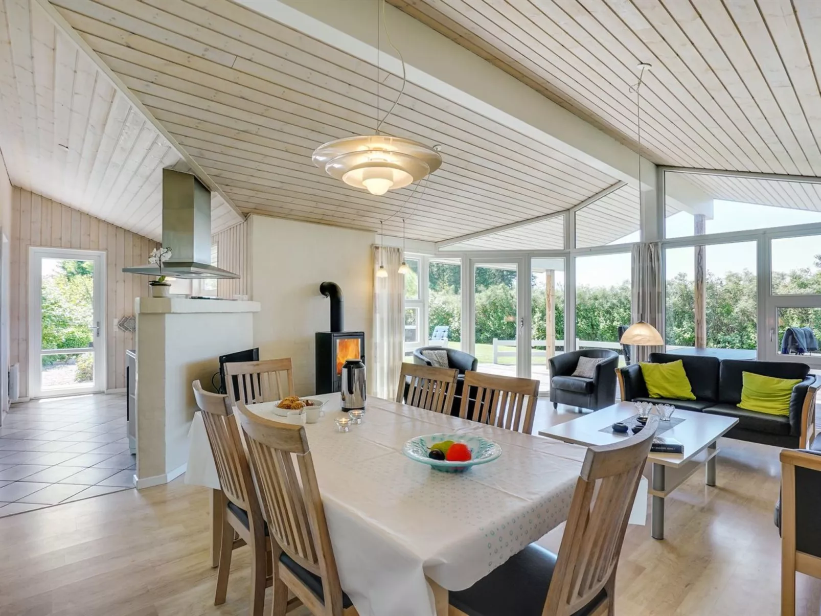 "Kajana" - 400m from the sea-Binnen