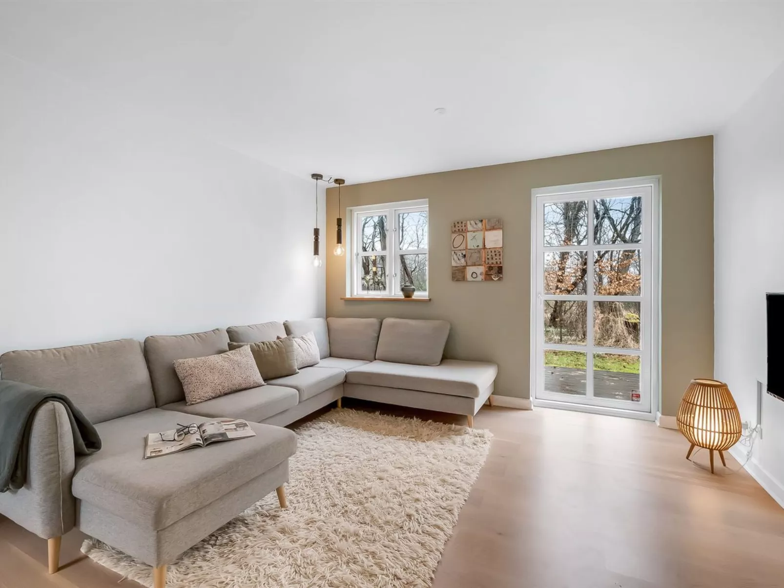 "Mandana" - 10km to the fjord-Binnen