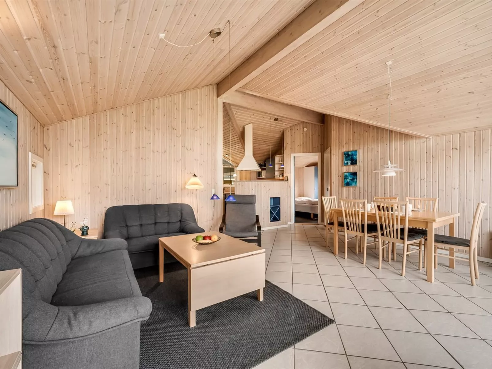 "Sesto" - 300m to the fjord-Binnen