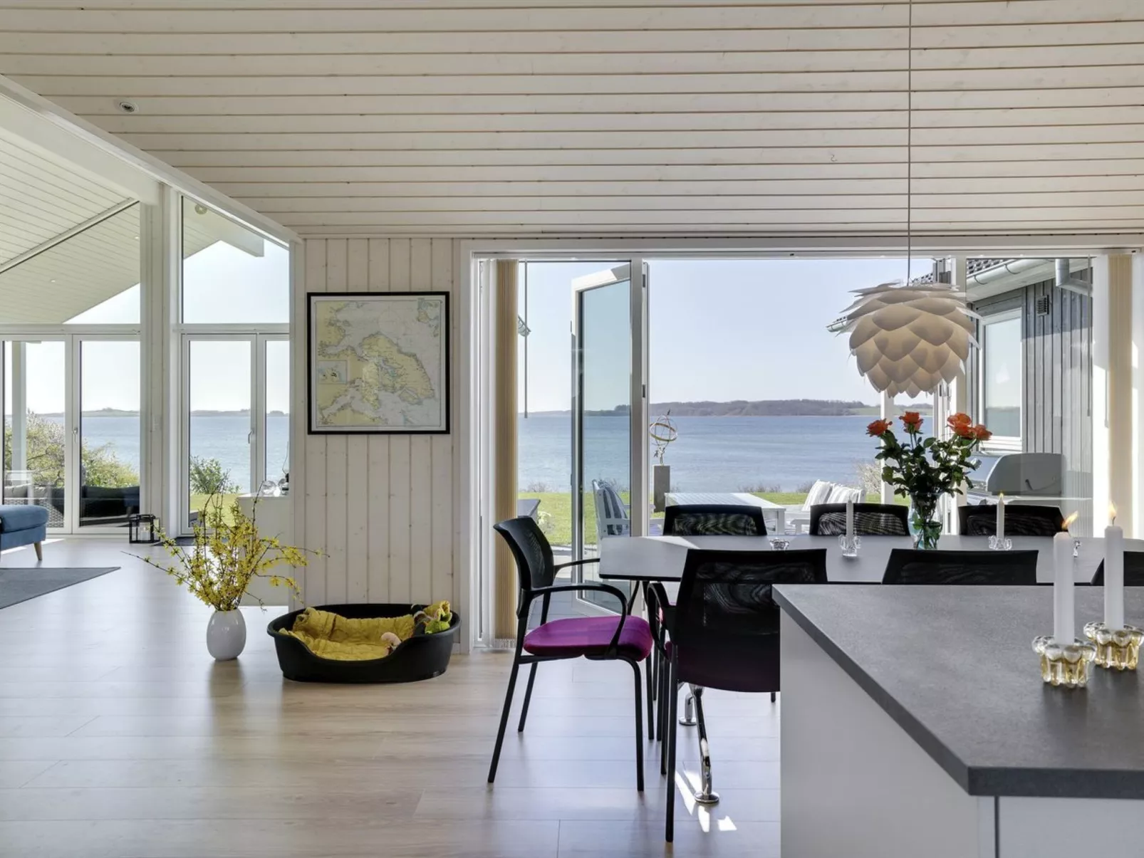 "Lander" - 20m from the sea-Binnen