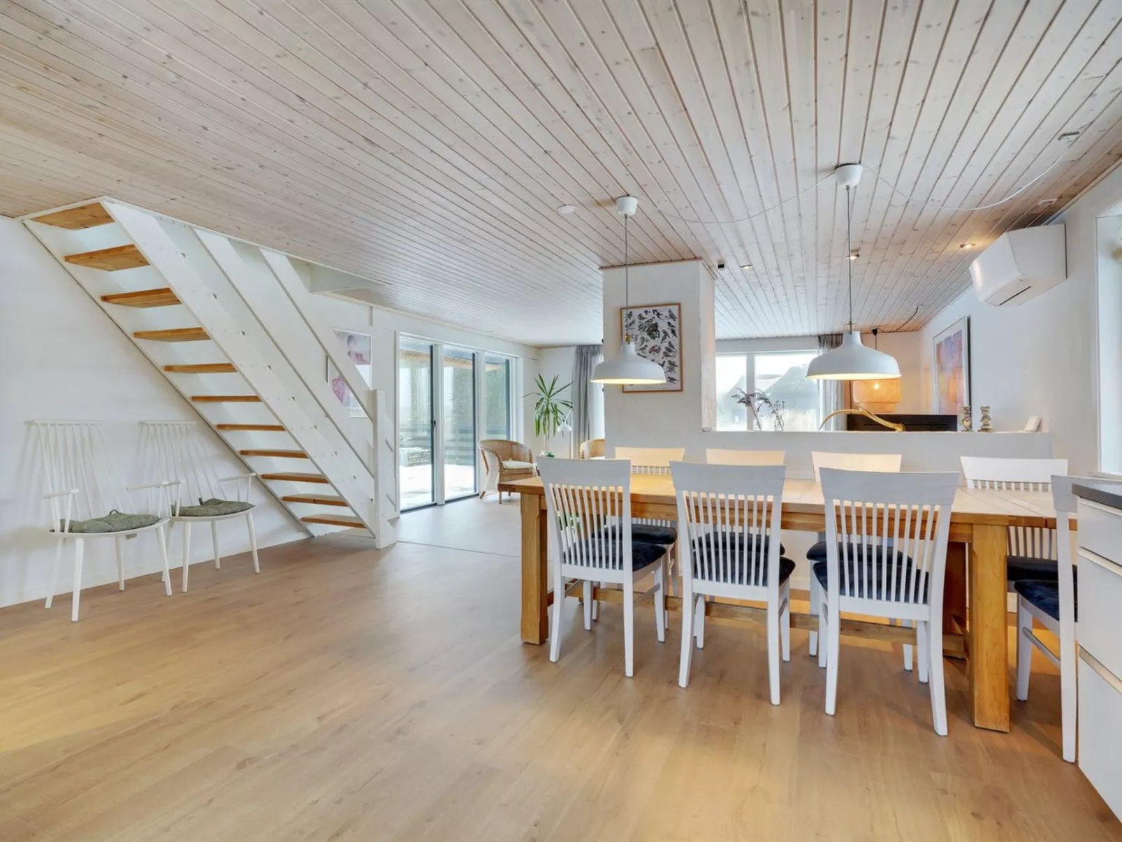 "Reiko" - 1.5km from the sea-Binnen