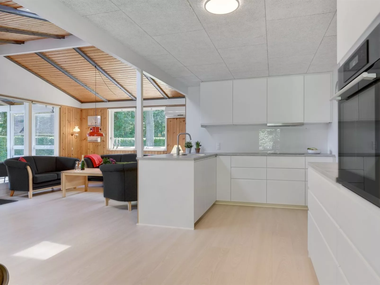 "Eriksine" - 150m from the sea-Binnen