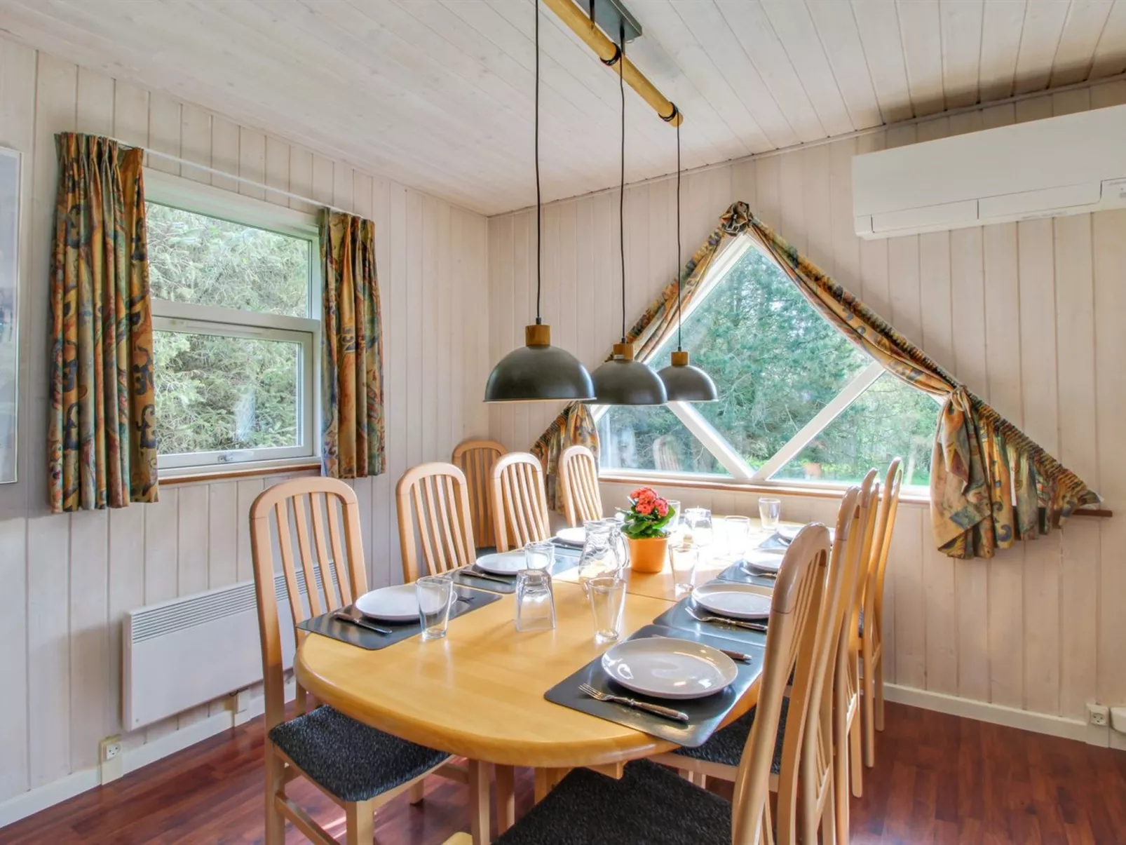 "Hemming" -  from the sea-Binnen