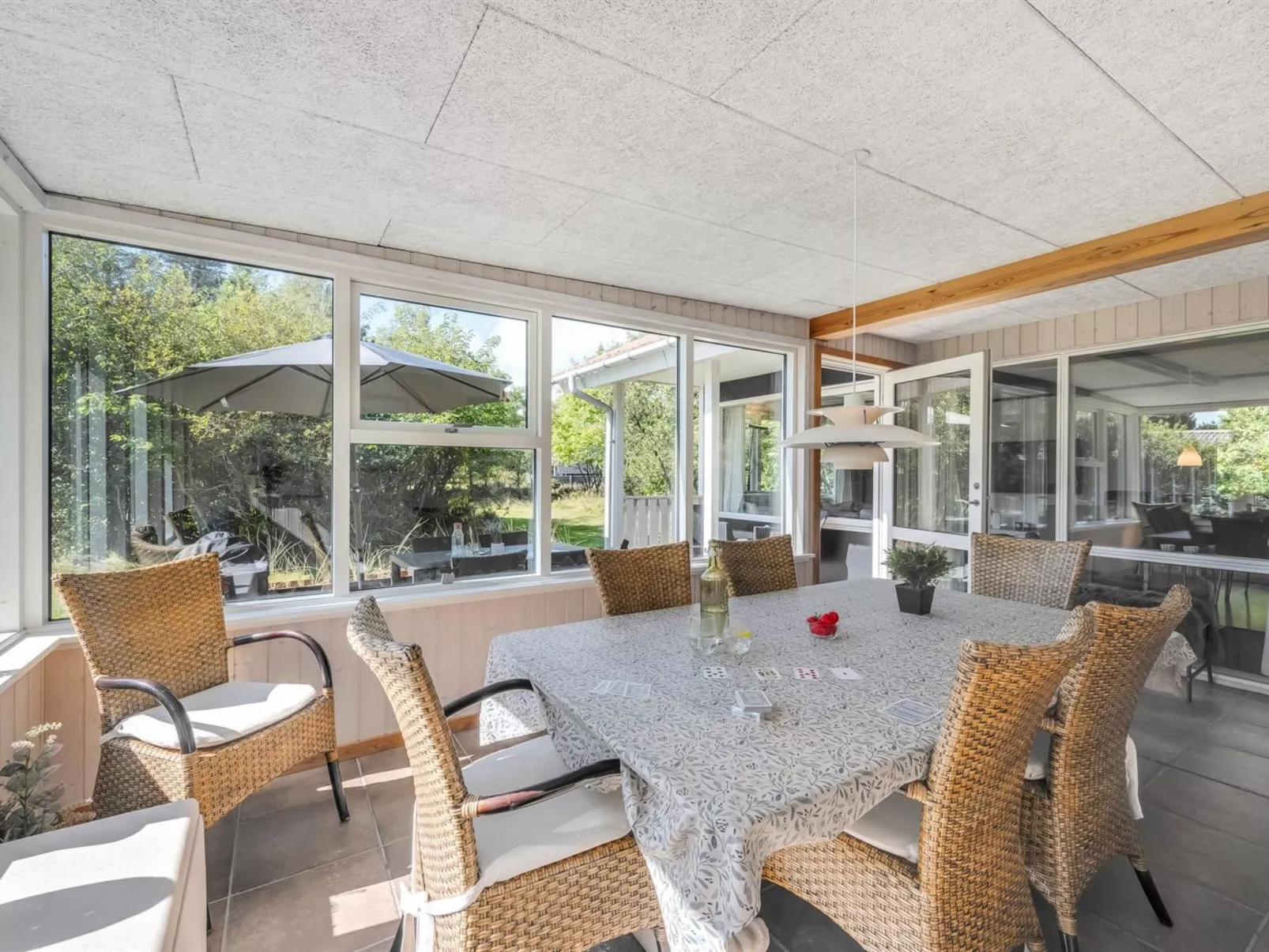 "Yall" - 1km from the sea-Binnen