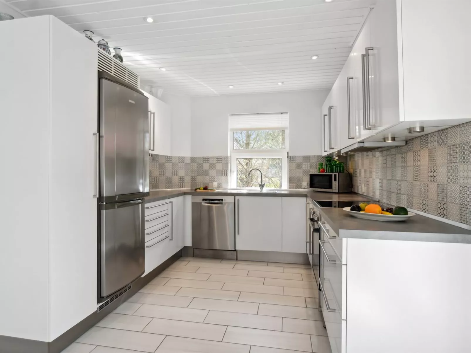 "Alla" - 500m from the sea-Binnen