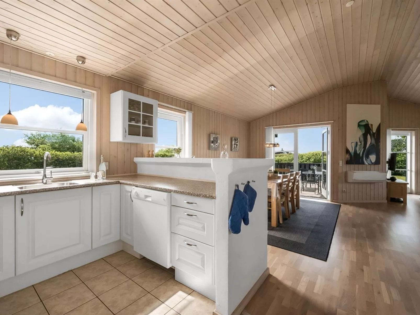 "Saara" - 700m to the fjord-Binnen