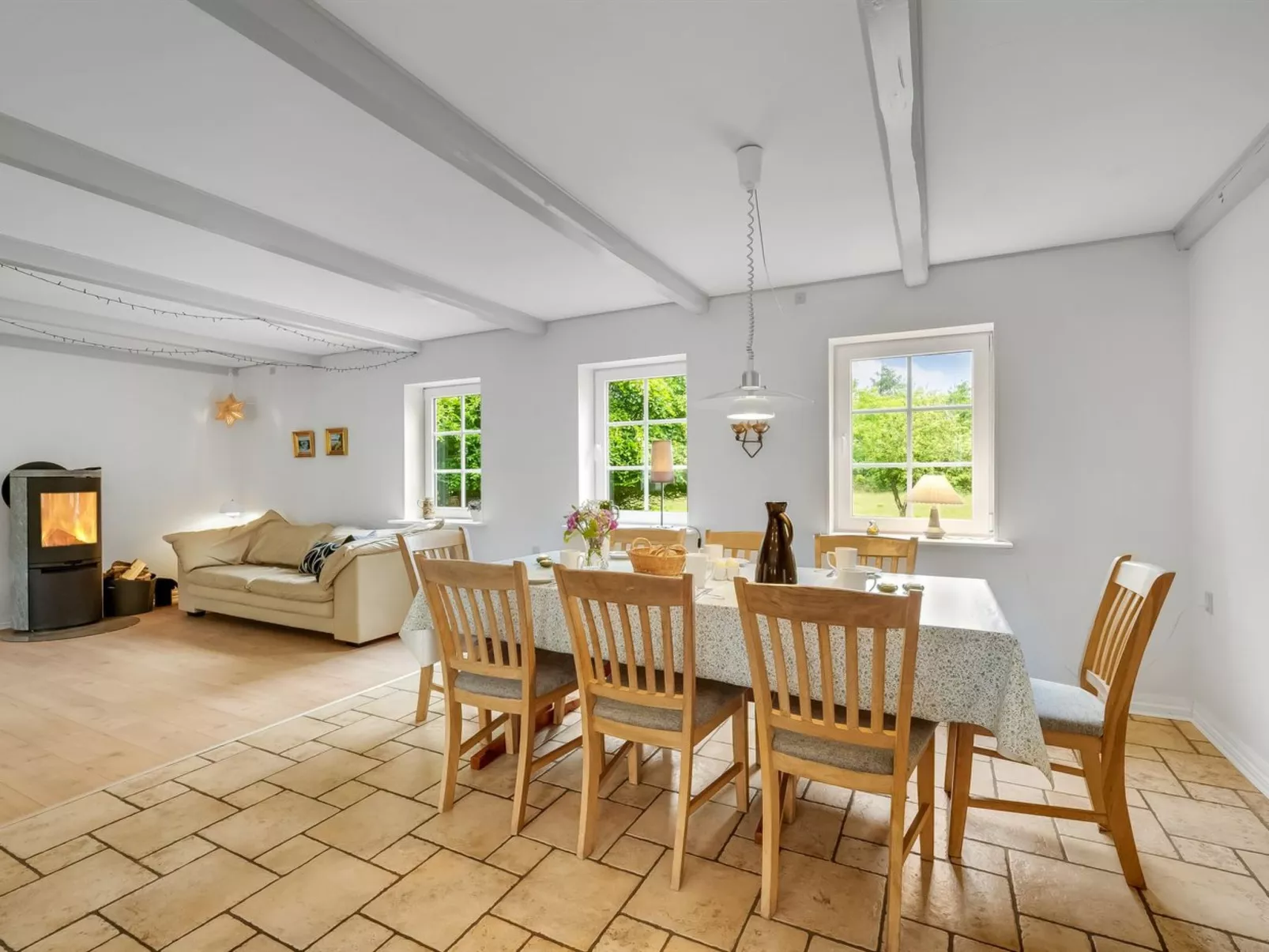 "Wilmar" - 1km to the fjord-Binnen