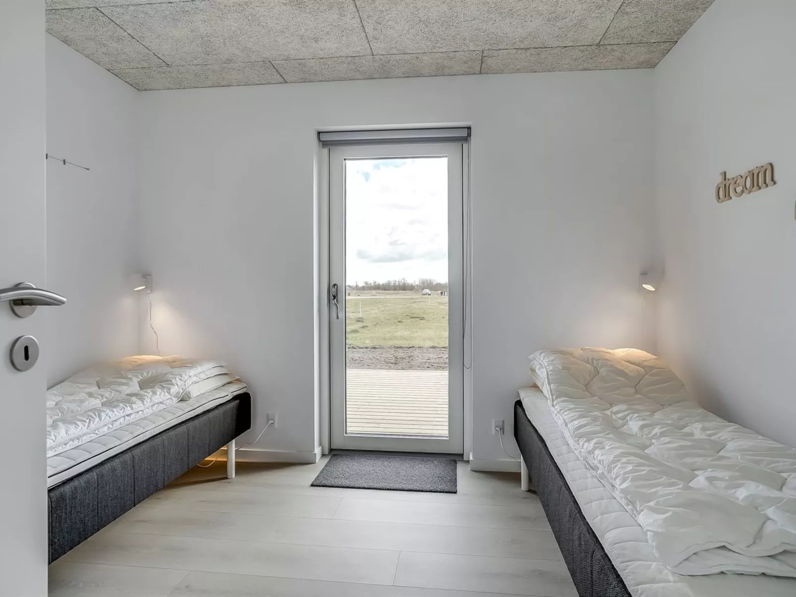 "Thalie" - 400m from the sea-Binnen