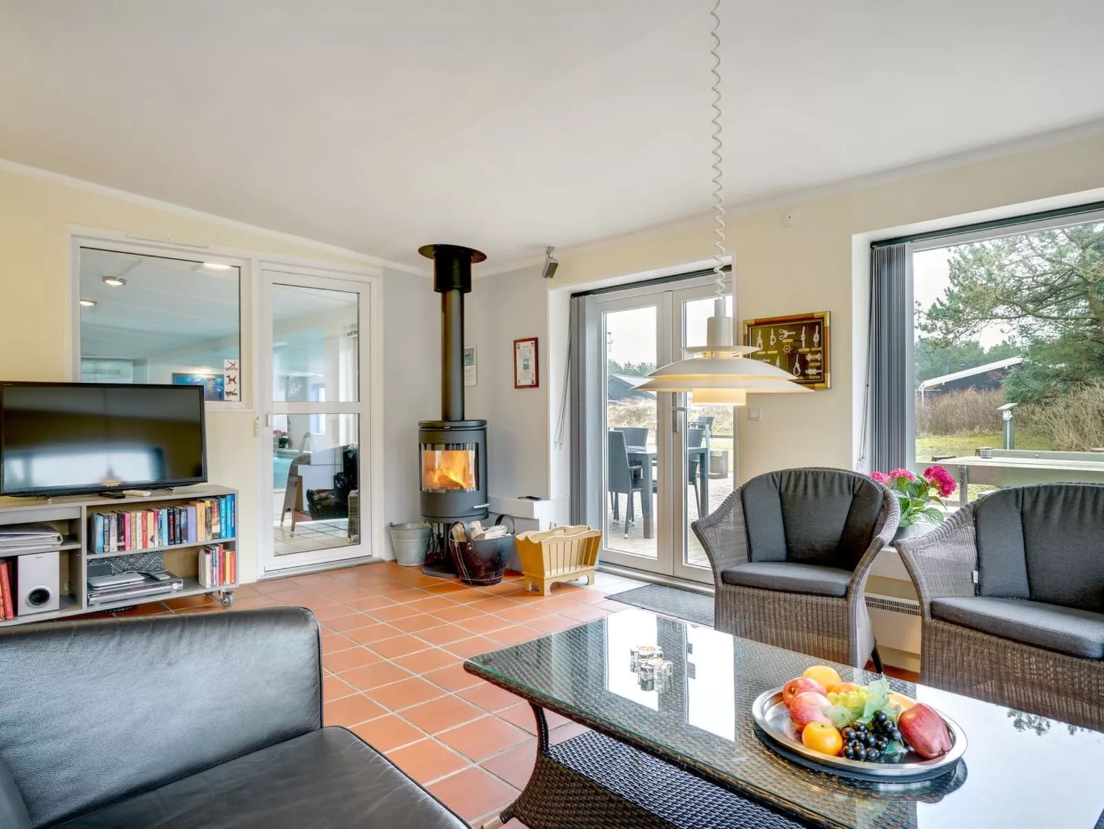 "Lenni" - 700m from the sea-Binnen