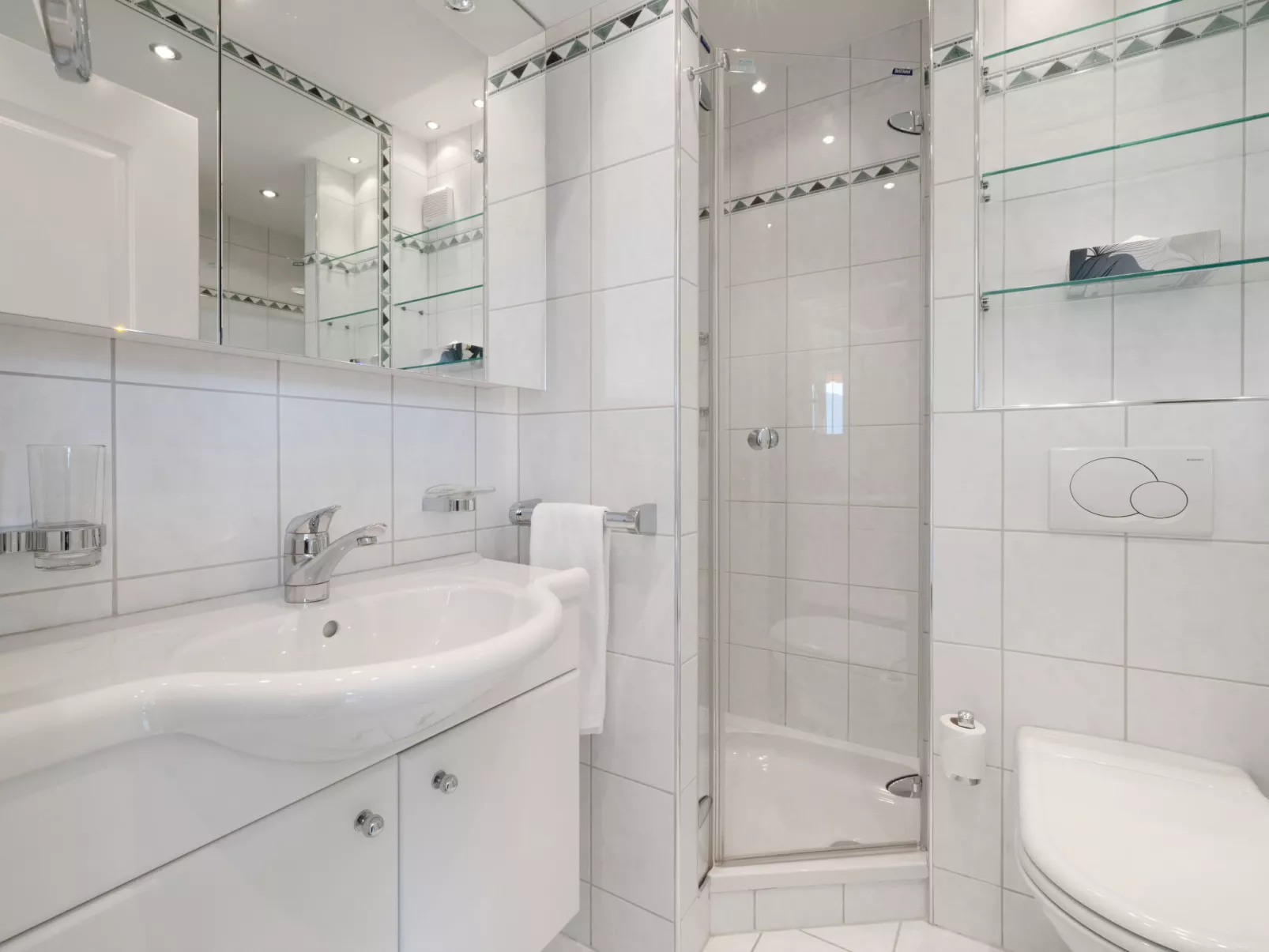 Marigny Dent-Blanche 9-8-Binnen