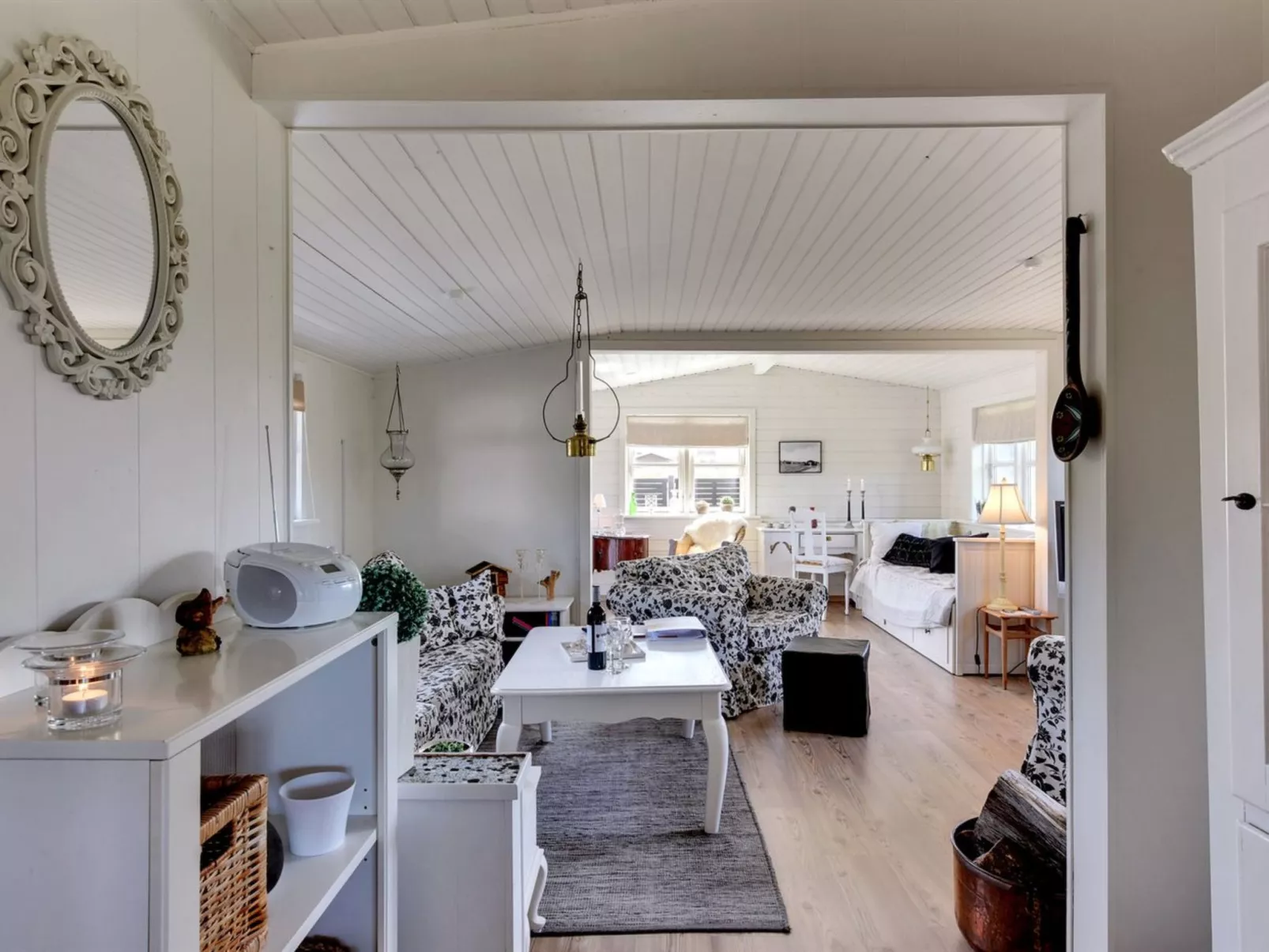 "Anik" - 100m from the sea-Binnen