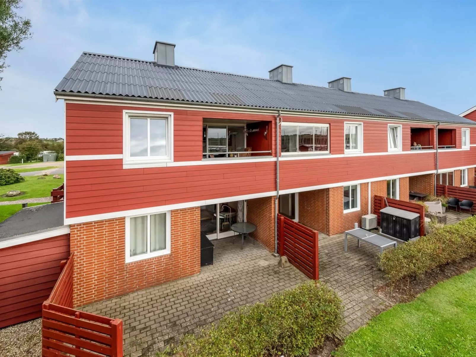 "Alvy" - 100m to the fjord-Buiten