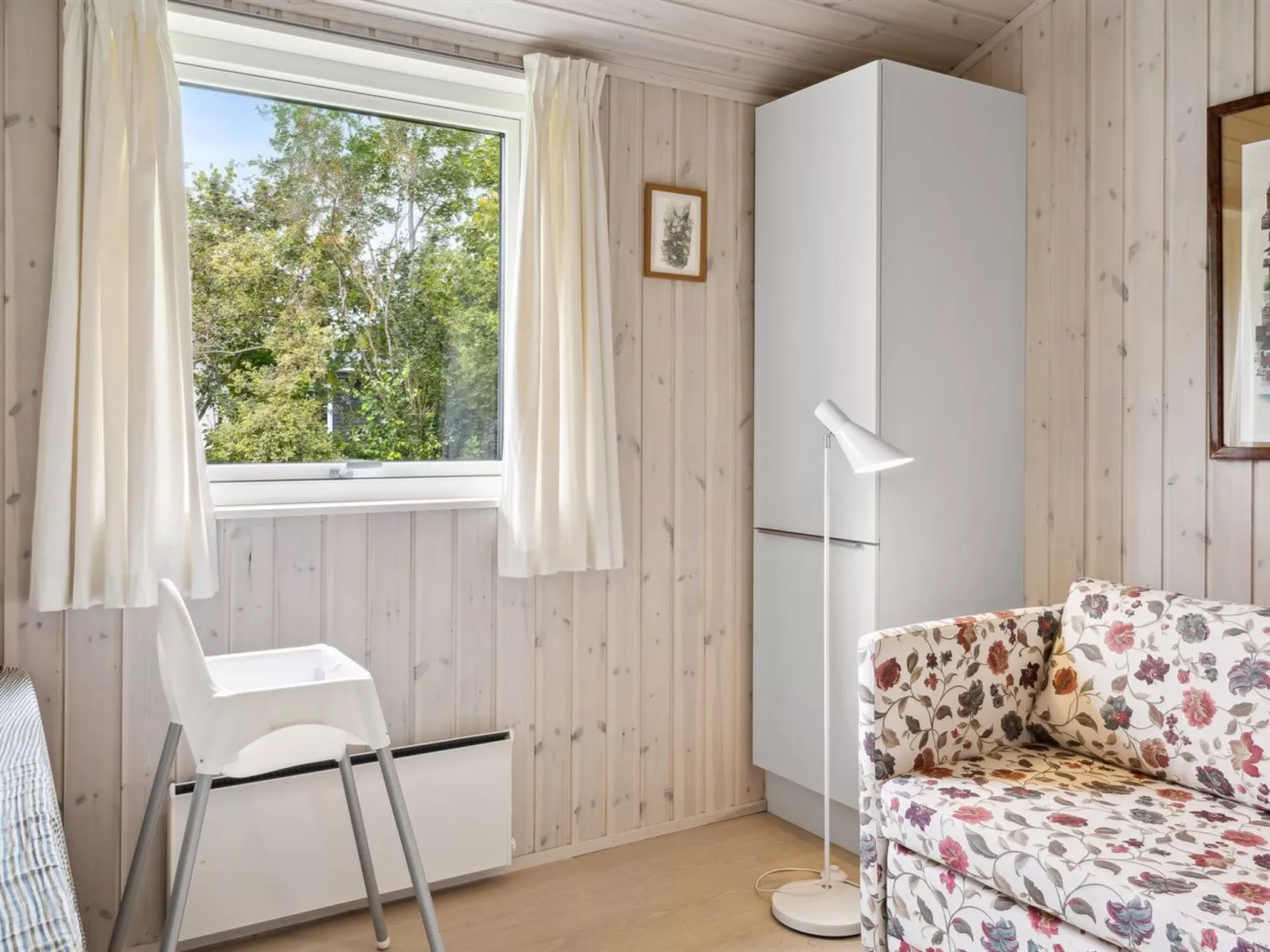 "Rikus" - 300m from the sea-Binnen