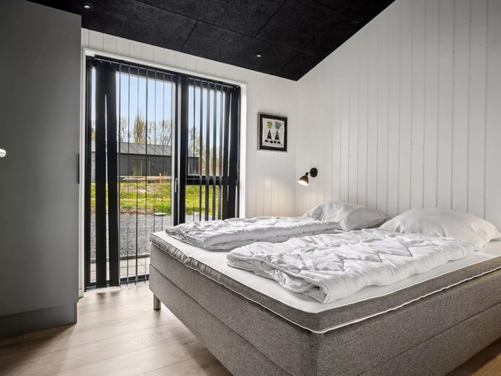 "Jul" - 300m from the sea-Binnen